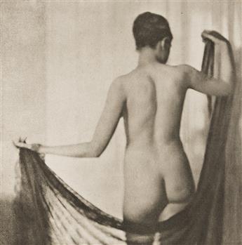 GERMAINE KRULL. Der Akt [The Nude].